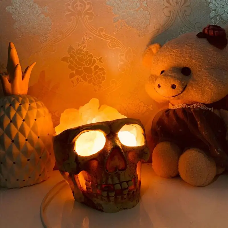 

LED Table Lamp Skull Salt Stone Lamp Horror Ghost Head Shaped Night Light USB Chargable Crystal Salt Lamp