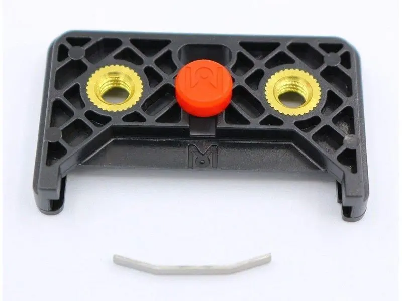 Moser 1403-7090 планка ножа с пружиной в комплекте черная |