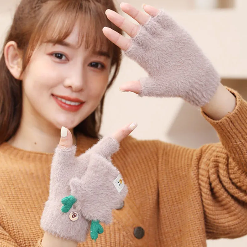 

Милые плюшевые пушистые перчатки с оленьими рогами на полпальца для женщин и девушек, повседневные зимние теплые перчатки без пальцев с отк...