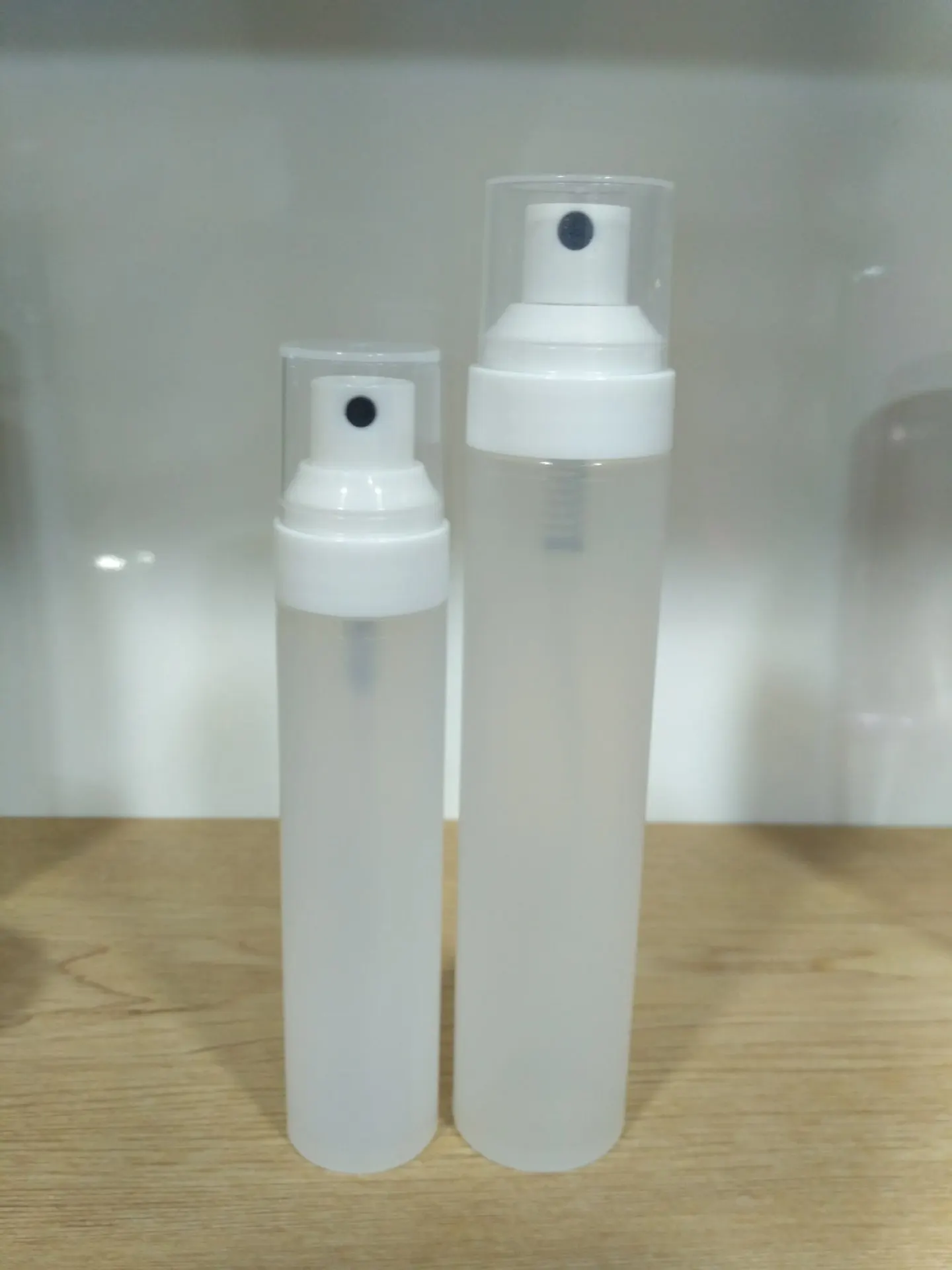 

50pcs 30ml 50ml frosted spray pump travel PP bottle for cosmetic packaging plastic empty bottles for Toner Moisturizing