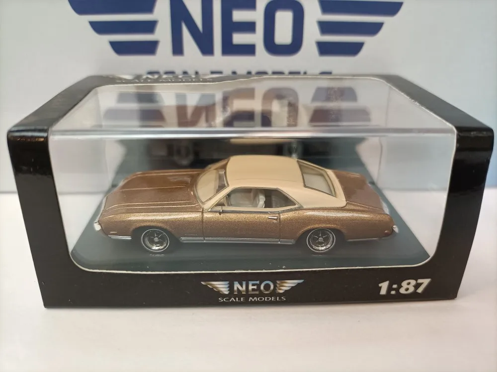 

Neo 1:87 Buick Riviera GS HT Coupe Gold Limited Collector Edition Resin Metal Model Toy Gift