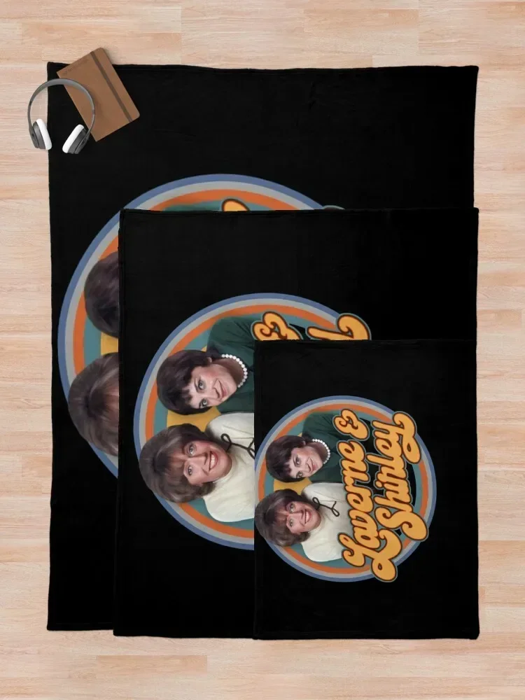 Laverne And Shirley T-ShirtLaverne and shirley декоративное покрывало для декоративного дивана манга