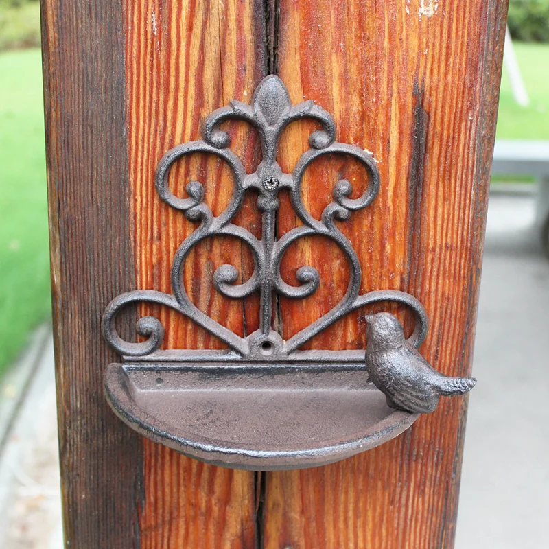 Antique Rustic Cast Iron Wall Bird Feeder Farm House Accents Home Garden Wall Mounted Bird Figurine Metal Key Storage Plate Bowl