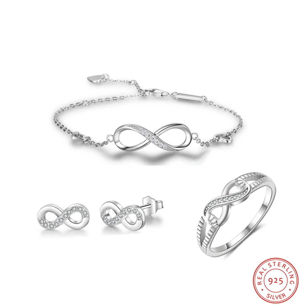 

Комплект из кольца, браслета и сережек из серебра 925 пробы