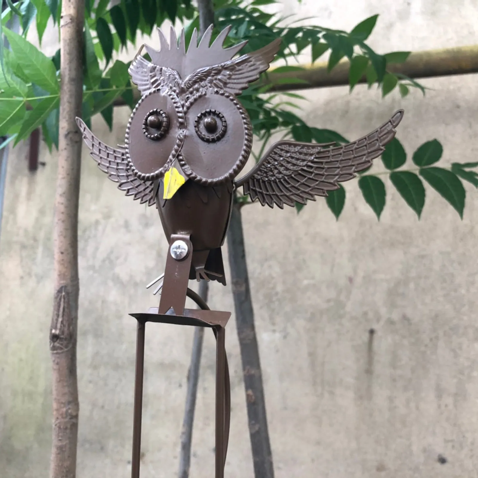 

Wing Flapping Metal Brown Gray Owl Yard Stake Rocking Wind Whirly-gig Garden Art Animal Decor Ornaments Bomber Model Garden Plug