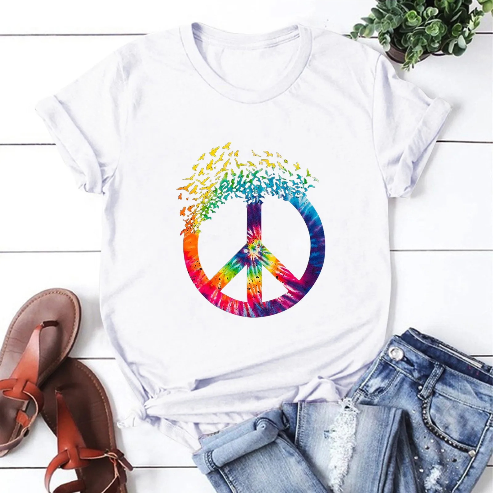 

Женская хлопковая футболка с коротким рукавом, круглым вырезом и принтом