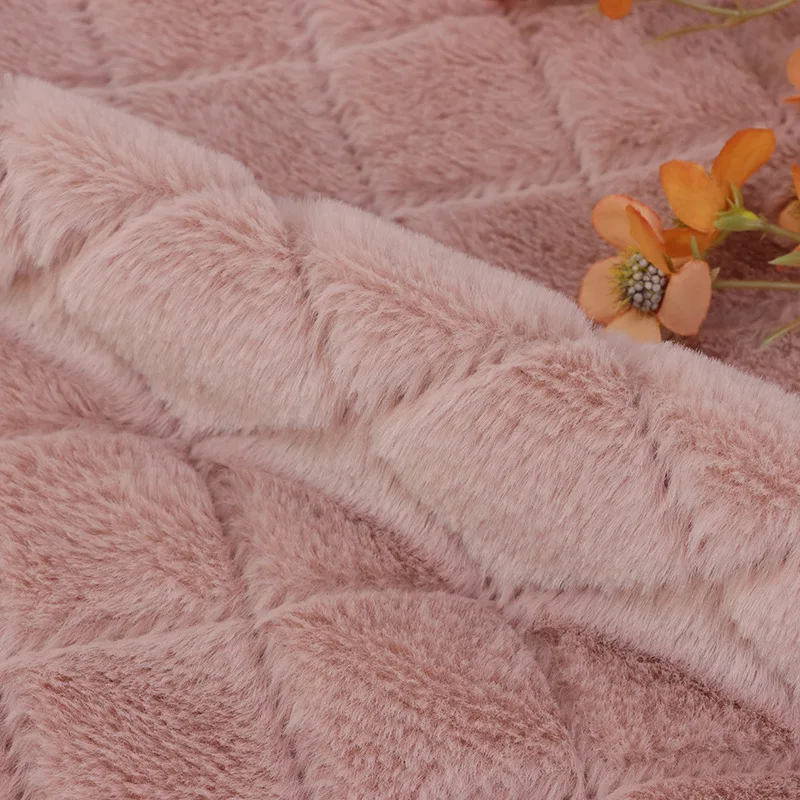 

100x160cm Rabbit Hair Ultrasonic Embossed Flannel Fabric Keqiao Fabric Handbag Shoes Plush Clothing