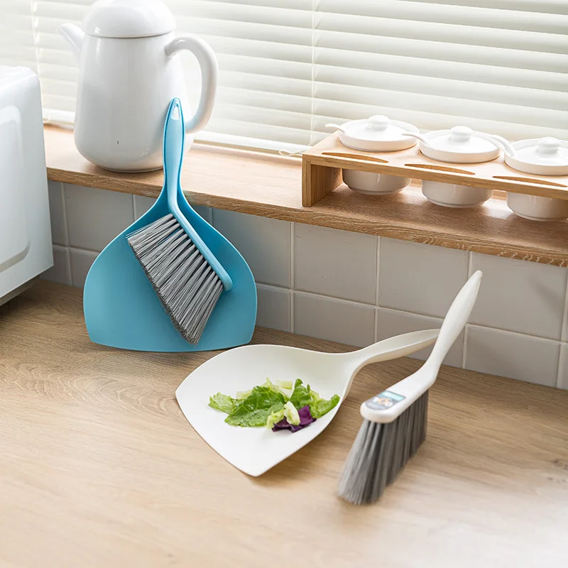 

Щетка для чистки рабочего стола, набор лопат, многофункциональная щетка для удаления пыли с горизонтальной поверхности кровати, набор со ще...