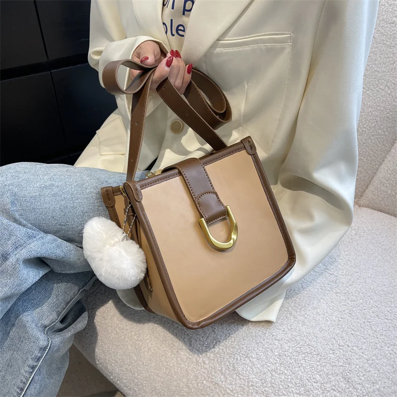 

Women's Bag New Fashion Solid Color Commuter Single Shoulder Bag Net Red Minority Texture Large Capacity Messenger Bag Women
