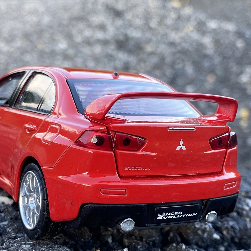 1:32 Mitsubishis Lancer Evolution X10 модель автомобиля из сплава литая металлическая Игрушечная