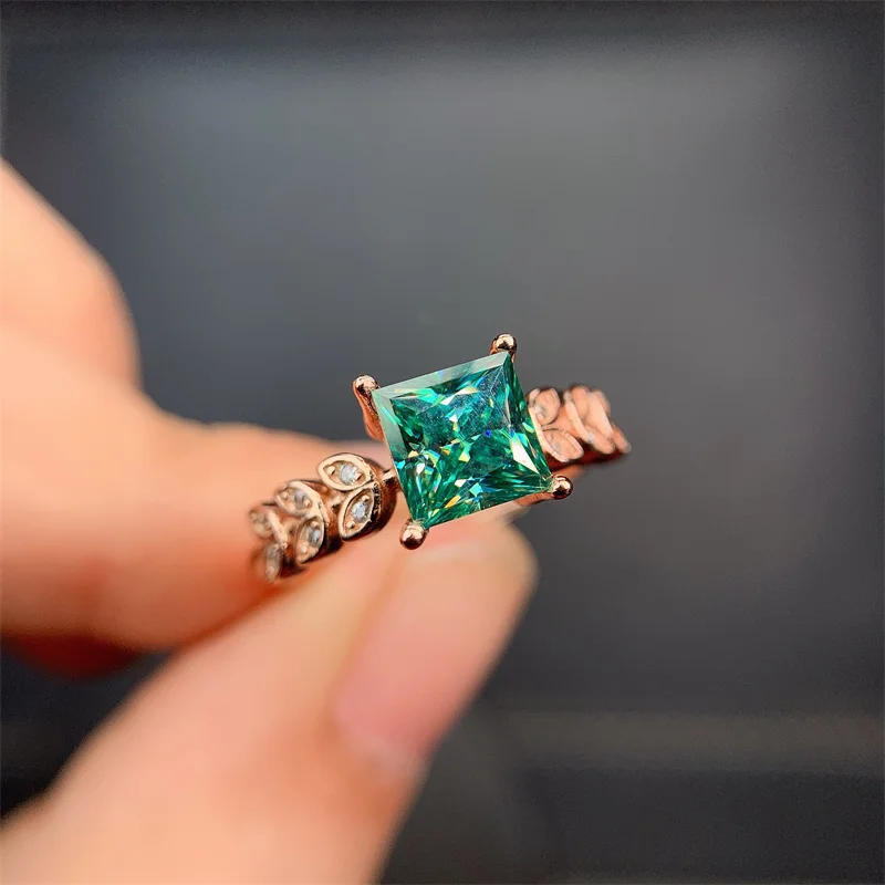 

Princess Cut Green Moissanite Ring S925 Sterling Silver Exquisite Fashion Women's Wedding Jewelry