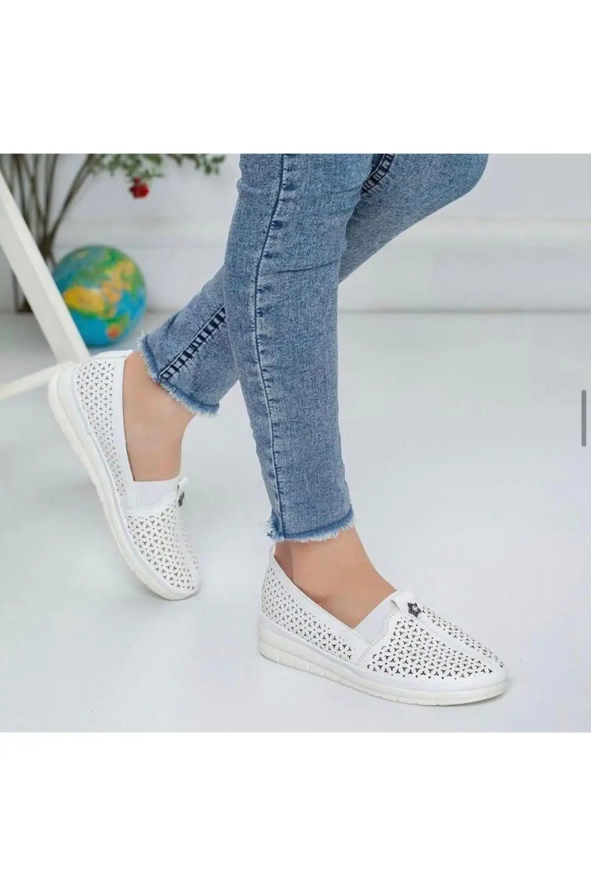 

Women Flats Shoes White Fashion Flats For Ladies Casual Shoes Elegant Flat Footwear Summer Ladies Shoes