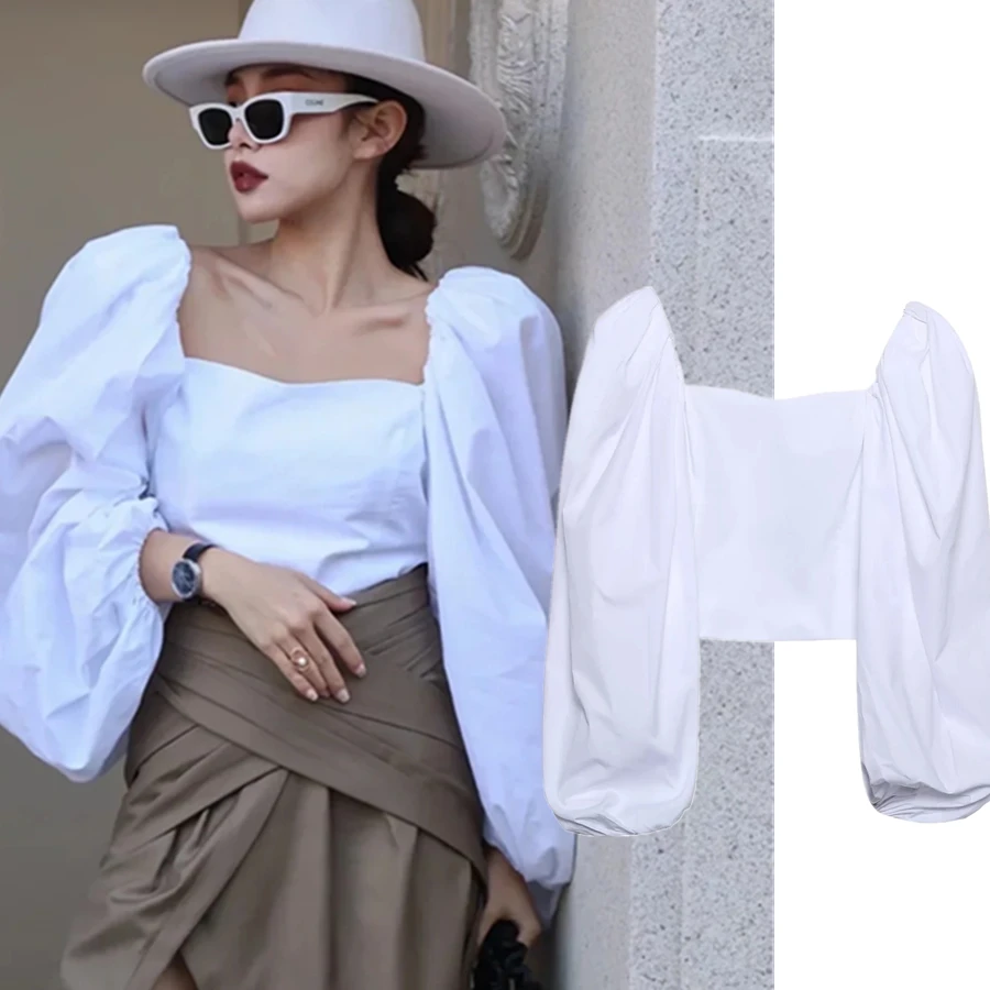 

Женская блузка с пышными рукавами и квадратным вырезом