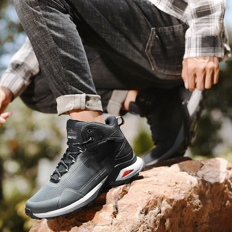 Winter New Outdoor Golf Shoes Non-slip Comfortable Warm Golf Sneakers Men Wear-resistant Training Golf Sneakers Size 40-49