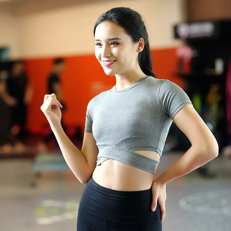 Спортивный быстросохнущий свободный короткий костюм для йоги топ женская блузка