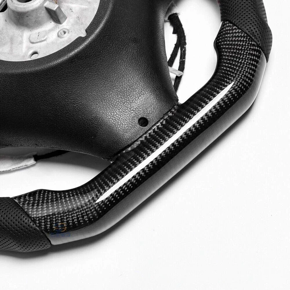 Отделка из углеродного волокна перфорированная кожа подходит для руля BMW E89 E90 E91