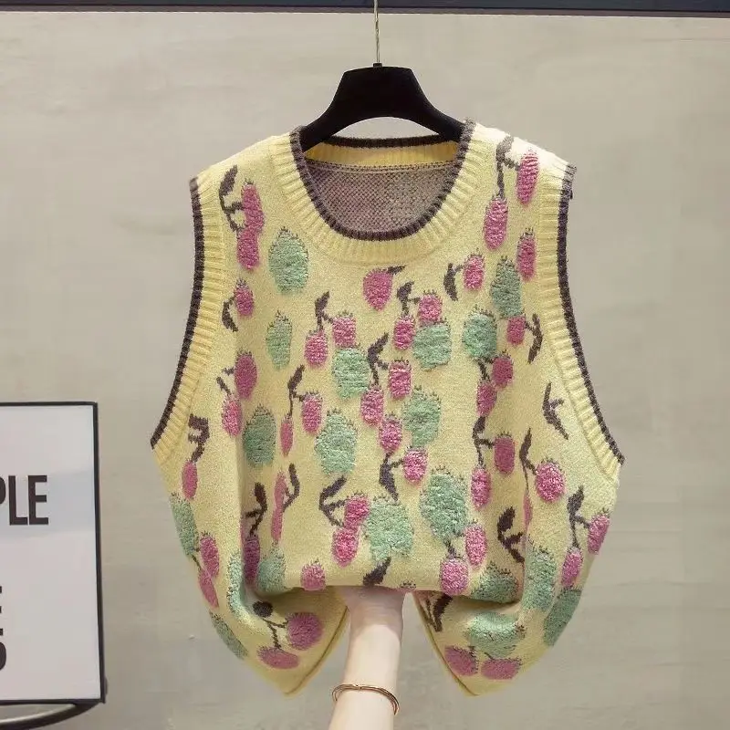 Женский вязаный жилет из полиэстера