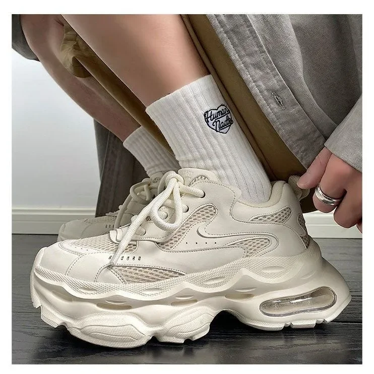 Мужская обувь со скидкой повседневная на толстой подошве увеличивающая рост