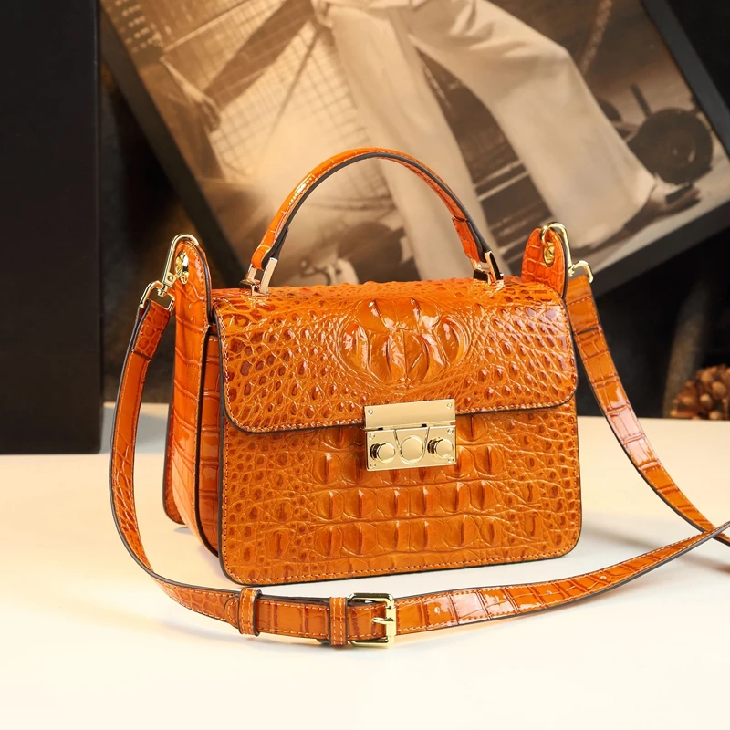 

Новинка 2023, женские сумки через плечо, сумки через плечо, крокодиловый узор, роскошная модная маленькая квадратная сумка под подмышку, натур...