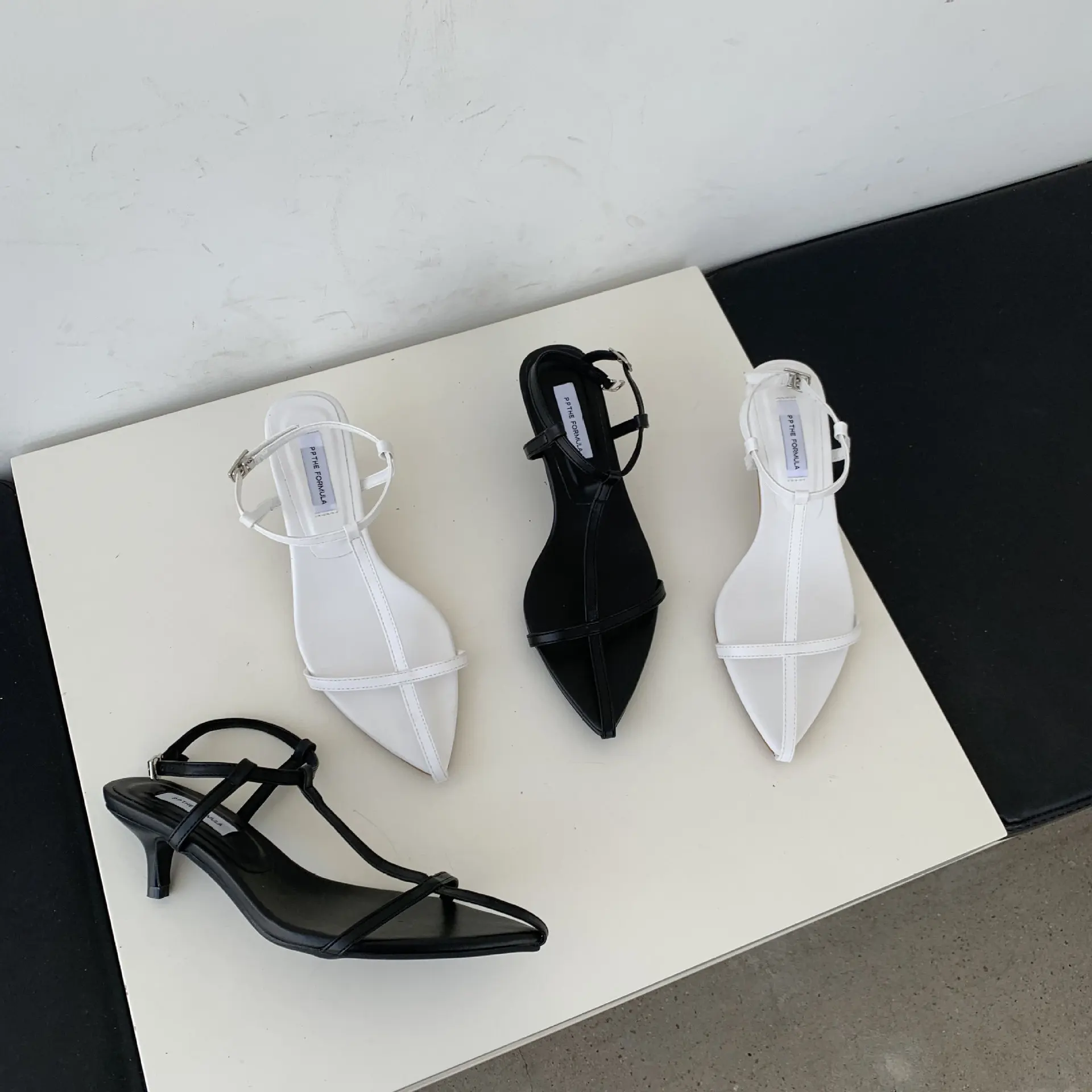 

Сандалии женские кожаные на низком каблуке, шлепанцы из искусственной кожи, без каблука, Нескользящие, римские, ПЗУ