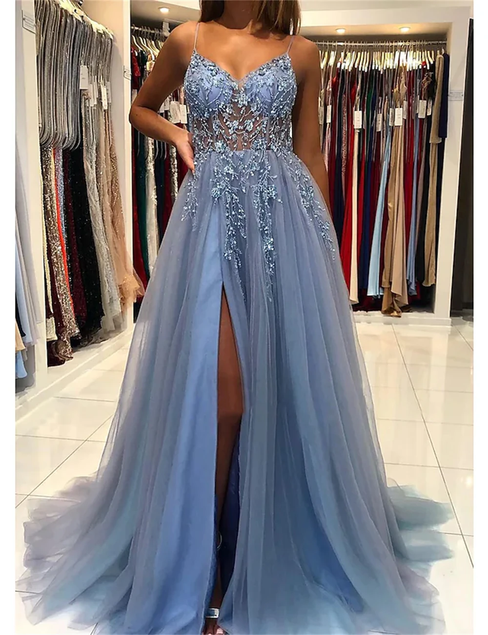 

Stunning A-Line Prom Dresses Party Wear Fancy Princess Dress Beautiful Spaghetti Strap V-Neck Court Train Tulle with Beading