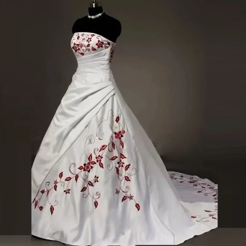 

Red And White Satin Embroidery Plus Size Wedding Dresses Vintage Sweertheart A Line Lace Up Bridal Gowns vestidos saudi arabia