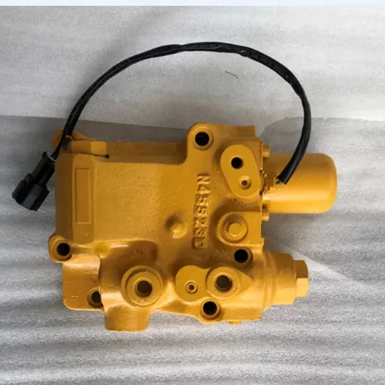 Сервоклапан экскаватора PC200-6 в сборе 708-2L-03234