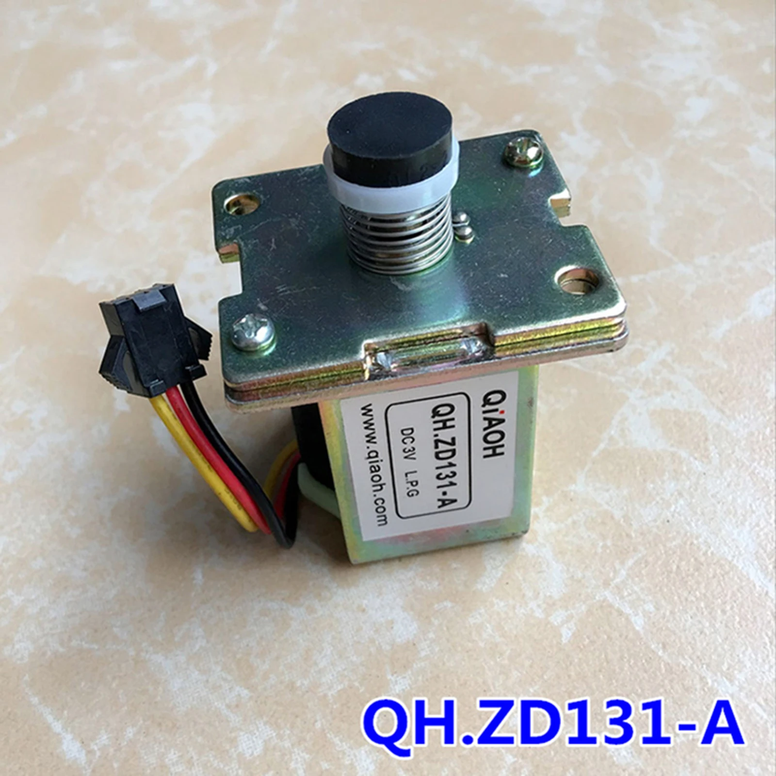 

Universal Water Heaters Solenoid Valve Three-wire 3V QH.ZD131-A for Gas Strong Water Heater Repair Parts