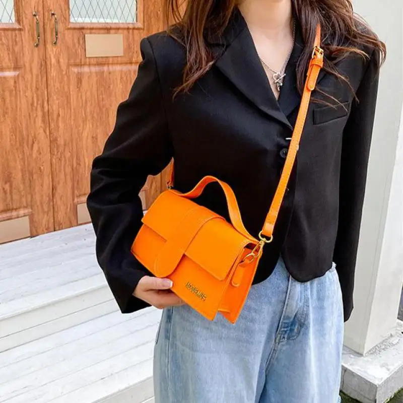 Spring and Summer 2023 New High Quality Small Crowd Bag Women Fashion Versatile Simple Fashion One Shoulder Underarm Bag Small S