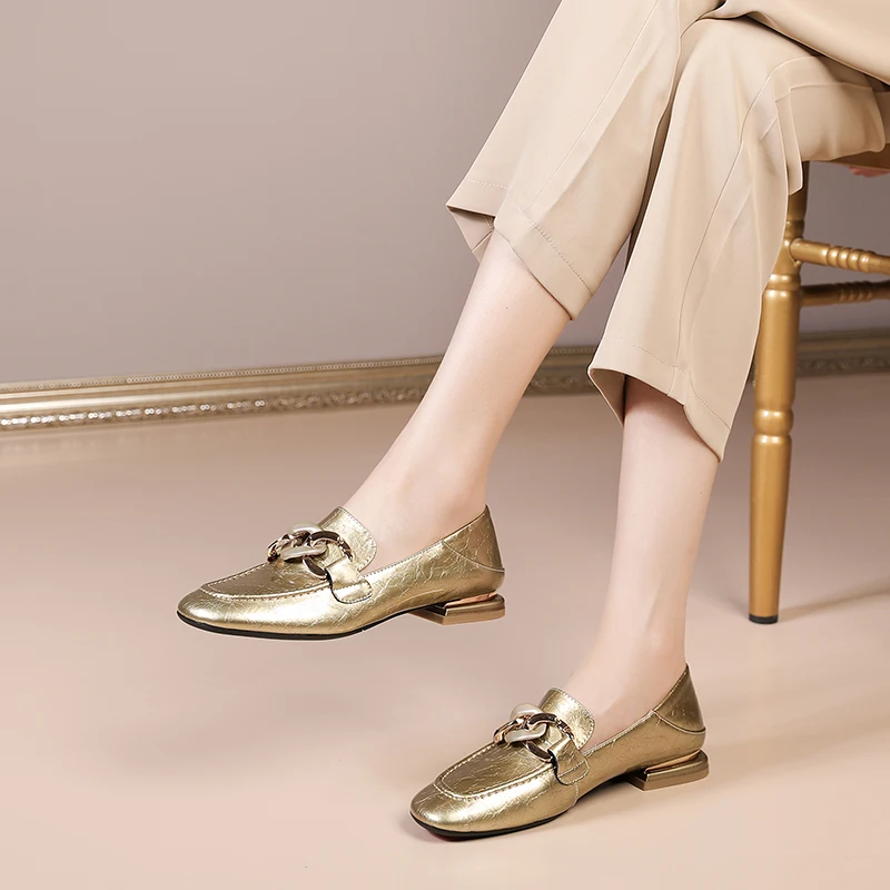 34-43 Rose large size women's shoes cow leather patent leather low heel thick heel metal buckle round head silver women's shoes