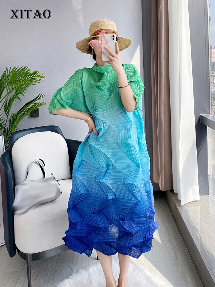 

XITAO Fashion Folds Dress Render Gradient Color Casual Loose Casual O-neck Women New Simplicity Temperament Dress WLD7741