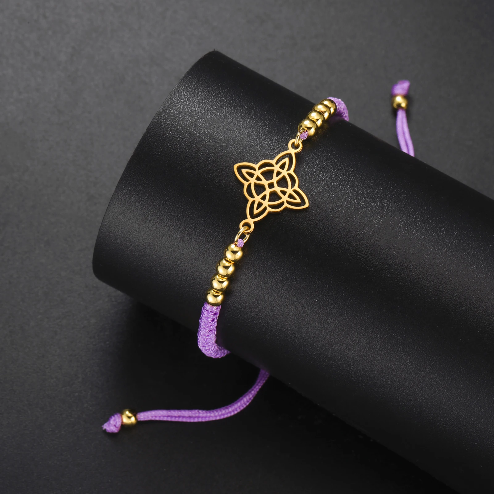 Irish Celtic Knot Witch Charme Bracelet Mulheres Cor do Ouro Aço Inoxidável Pingente Corda Cadeia Pulseira Amuleto Jóias