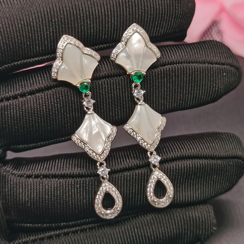 

Серьги-подвески из серебра 925 пробы, 4 Х6 мм