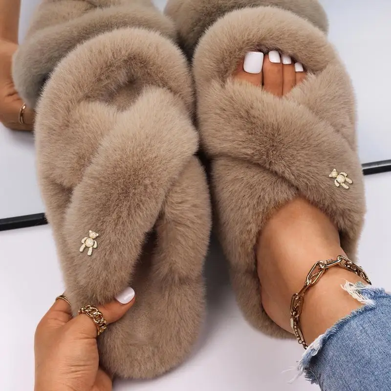 Flip Flops Slippers Ladies Retro Red Heart Decor Furry Slides Designer Sandals Women Fuzzy Slippers Faux Fur Shoes 2022