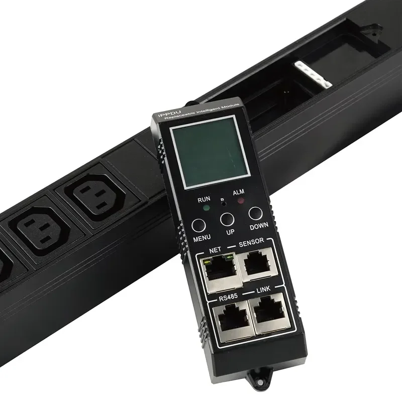 Фото Интеллектуальный PDU-блок 30А с разъемами C13/C19, LED-дисплеем и RS485 для монтажа в стойку, для центров обработки данных №5