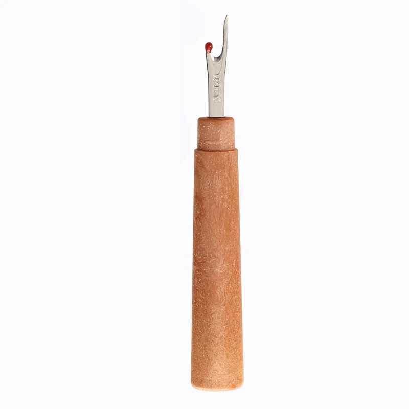 

Коричневый шовный рыхлитель с пластиковой ручкой