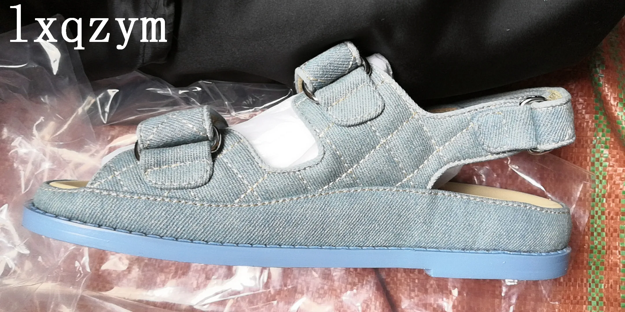 Сандалии из натуральной кожи женские босоножки-гладиаторы на плоской подошве с