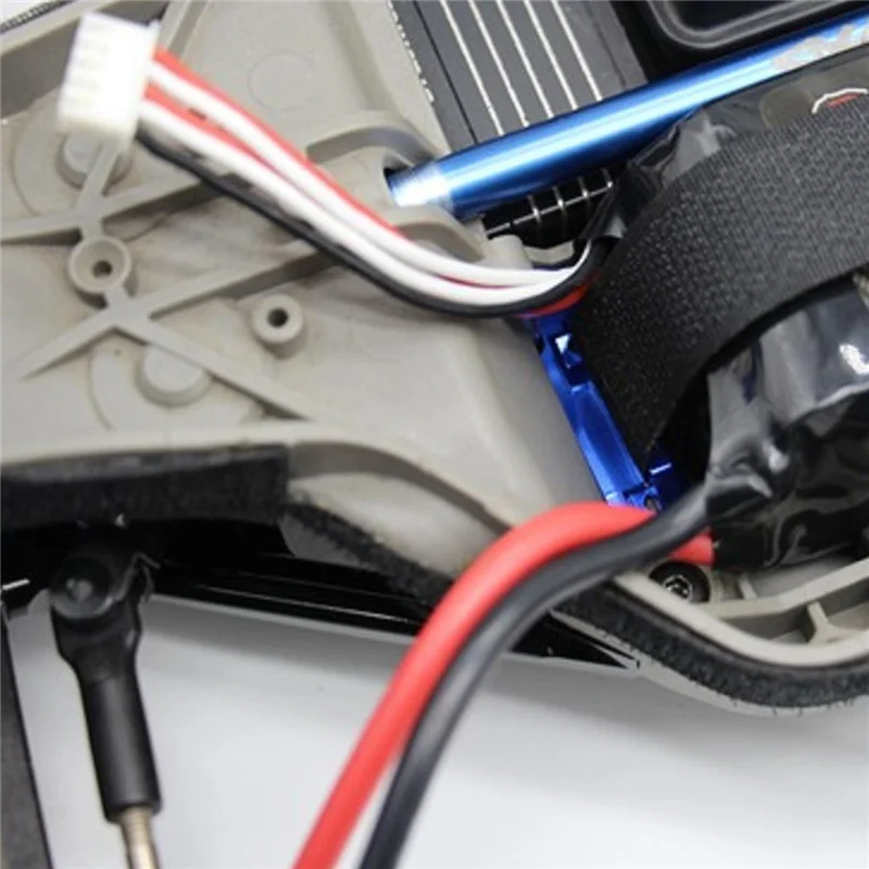 Держатель для металлической батареи с ремешком Trax 1/10 Maxx Small X черный