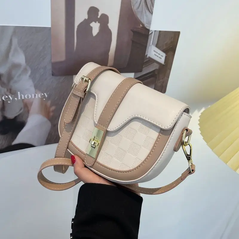 

2022 New Trendy Fashion Crossbody One Shoulder Saddle Bag