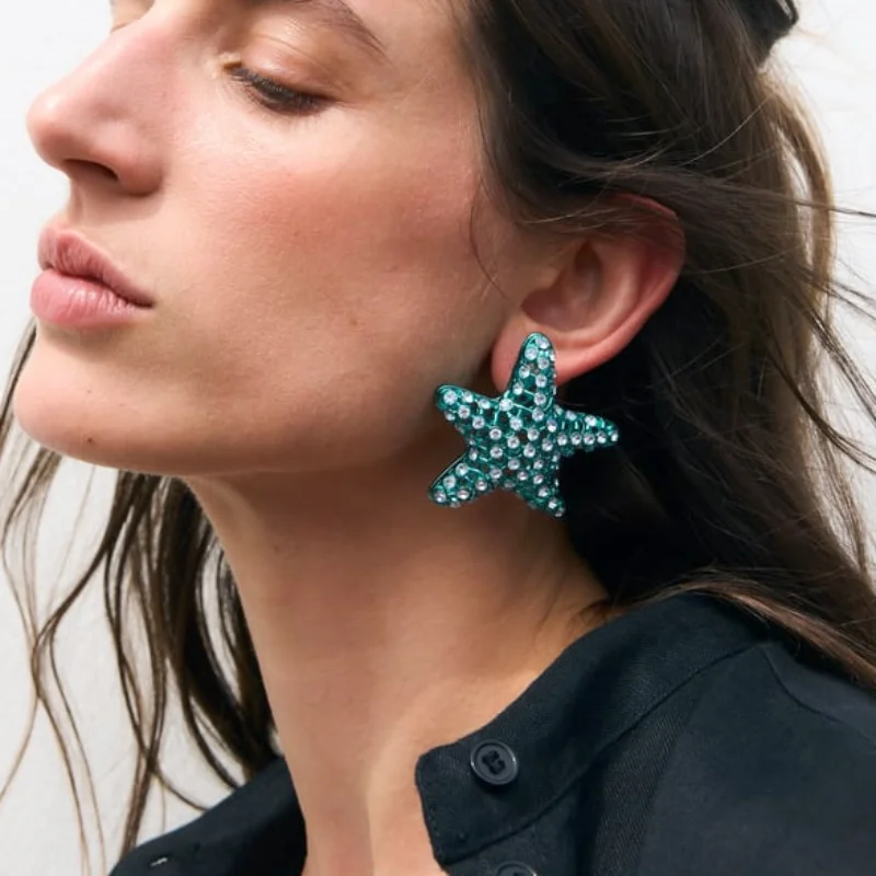 

2023 New Design Green Metal Rhinestone Starfish Animal Earrings for Woman Trend Party Jewelry