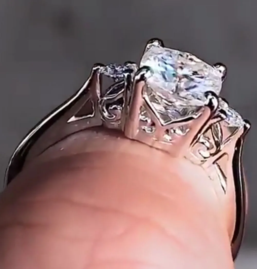Custom Solid 14K White Gold Women Wedding Party Anniversary Engagement Ring 1 2 3 4 5 Ct Cushion Moissanite Diamond Luxury
