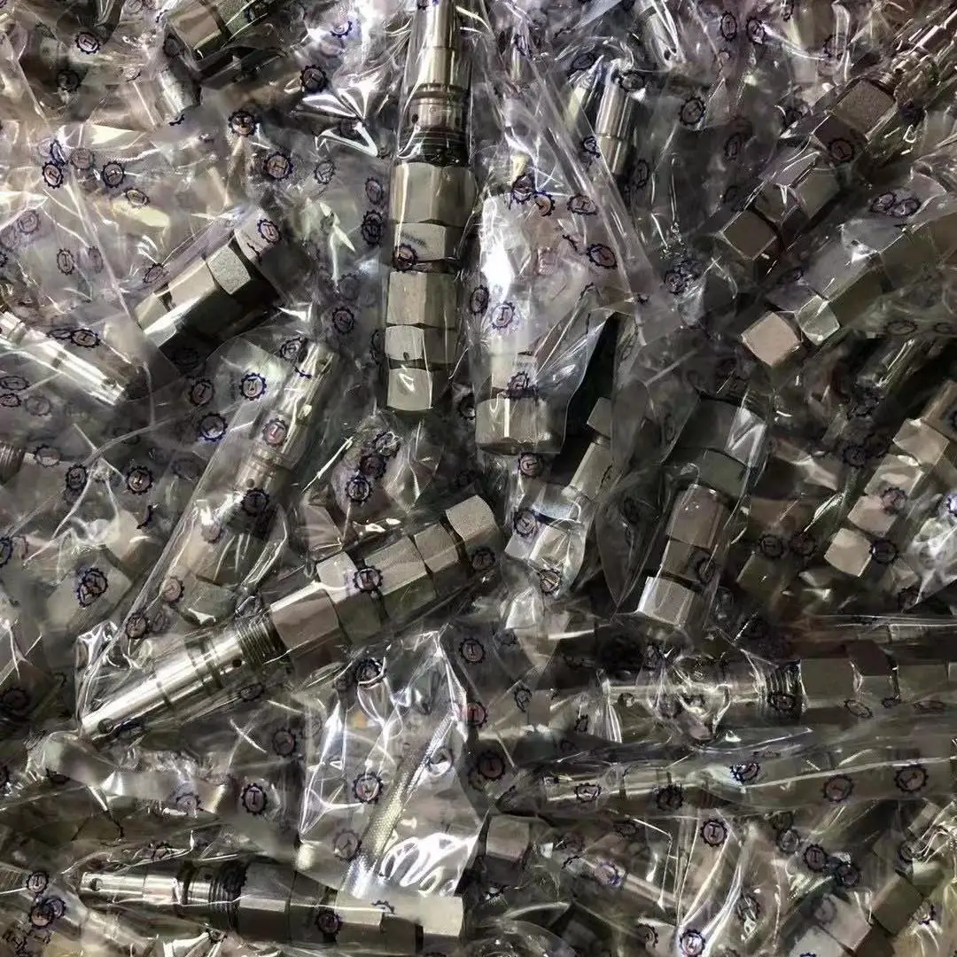 31N6-17400 Производитель экскаватора Главный контроль перегрузки для R215-7