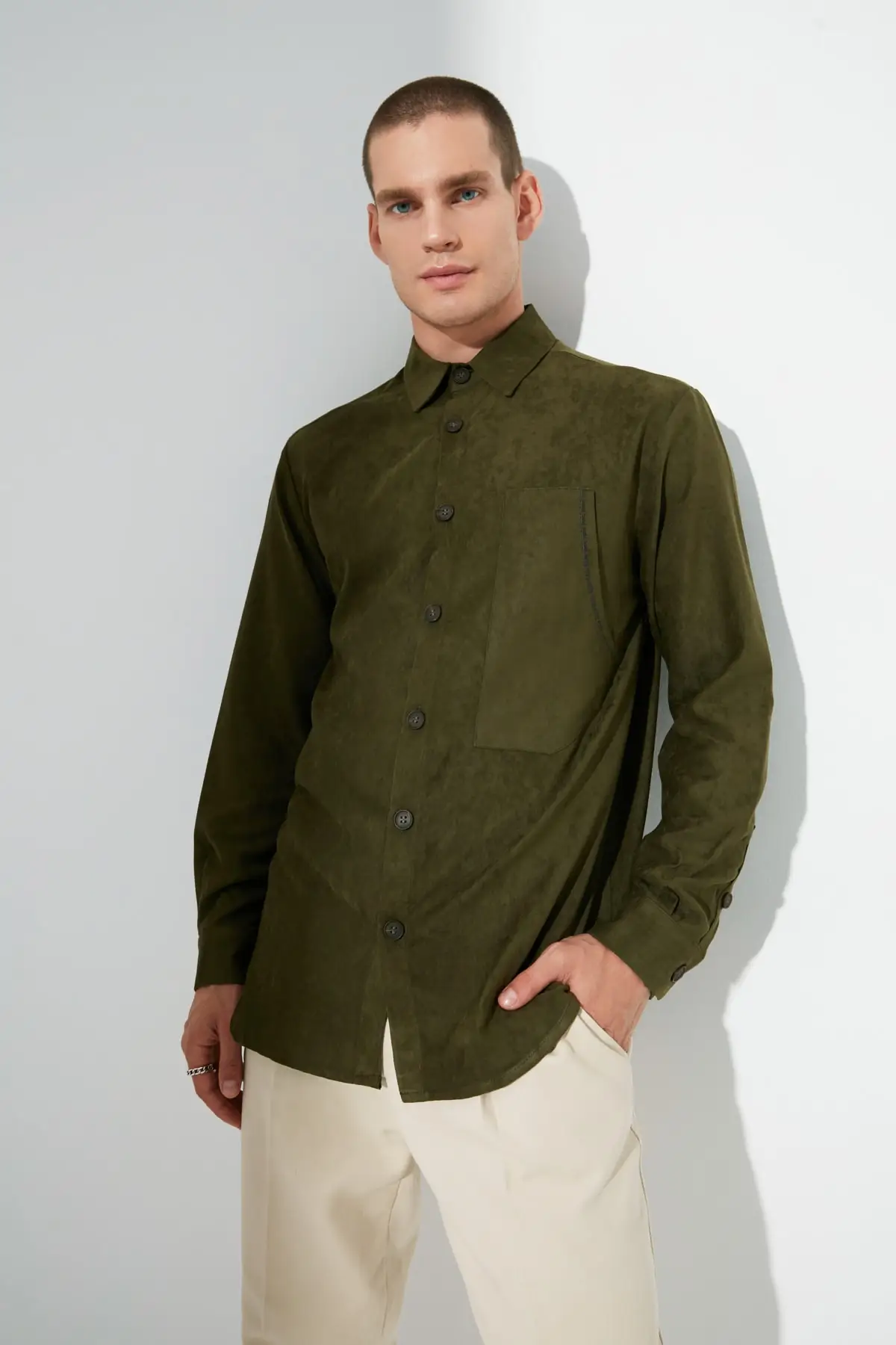 

Trendyol Men 'S Regular Fit Shirt Collar Long Sleeve Buttoned Pockets Suede Overshirt Shirt TMNAW22GO0691