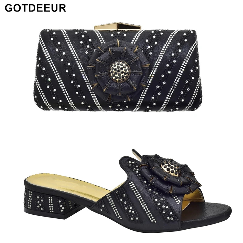 

Комплект из туфель и сумок в африканском стиле Стразы, итальянская обувь и сумочки, туфли-лодочки, женская обувь на низком каблуке, женская о...