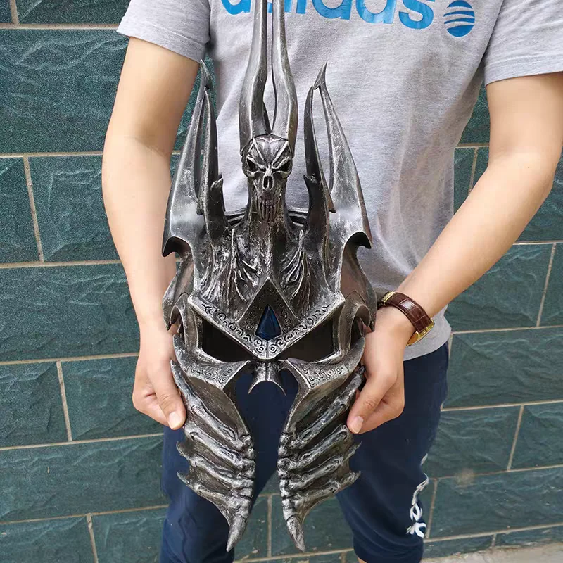 Фото 1:1 World of Warcraft Game Icecrown Helm of The Overlord по периметру, модель из смолы, украшения для рабочего стола, рождественские подарки, игрушки №2