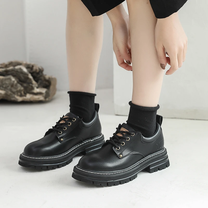 

2022New style and women's boots for autumn and winter, high-end tooling shoes, British leather shoes,four seasons shoes