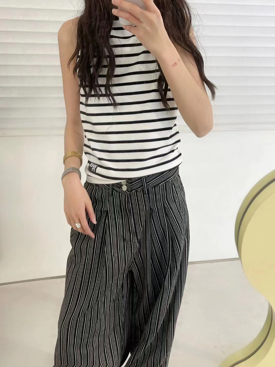 143050 Fashion Classic Luxury Designer cloth Casual Striped Loose Fitting High Waisted Wide Leg Pants Female