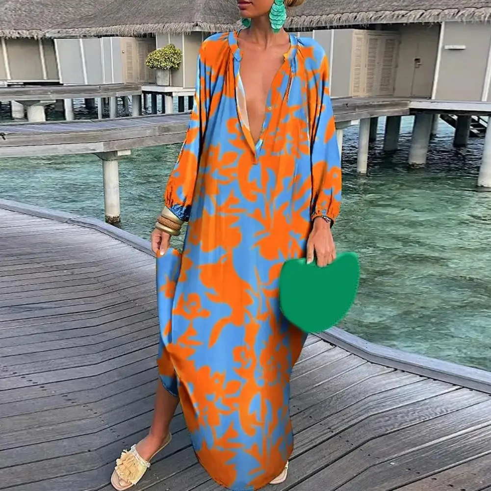 Женское эластичное платье-макси с глубоким V-образным вырезом