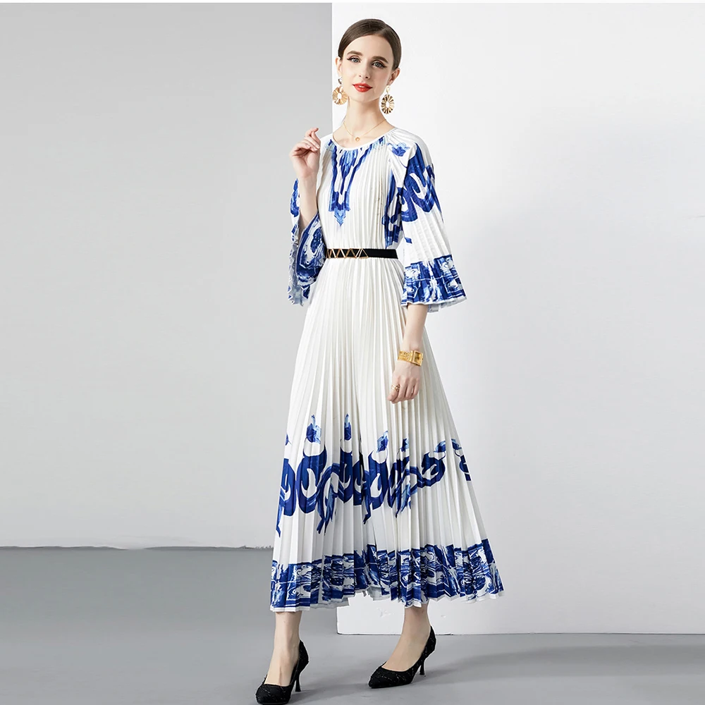 

Runway Fashion Blue and White Porcelain Print Pleated Dress Women Casual O-Neck Flare Sleeve Belt Loose A-line Long Robes N9368