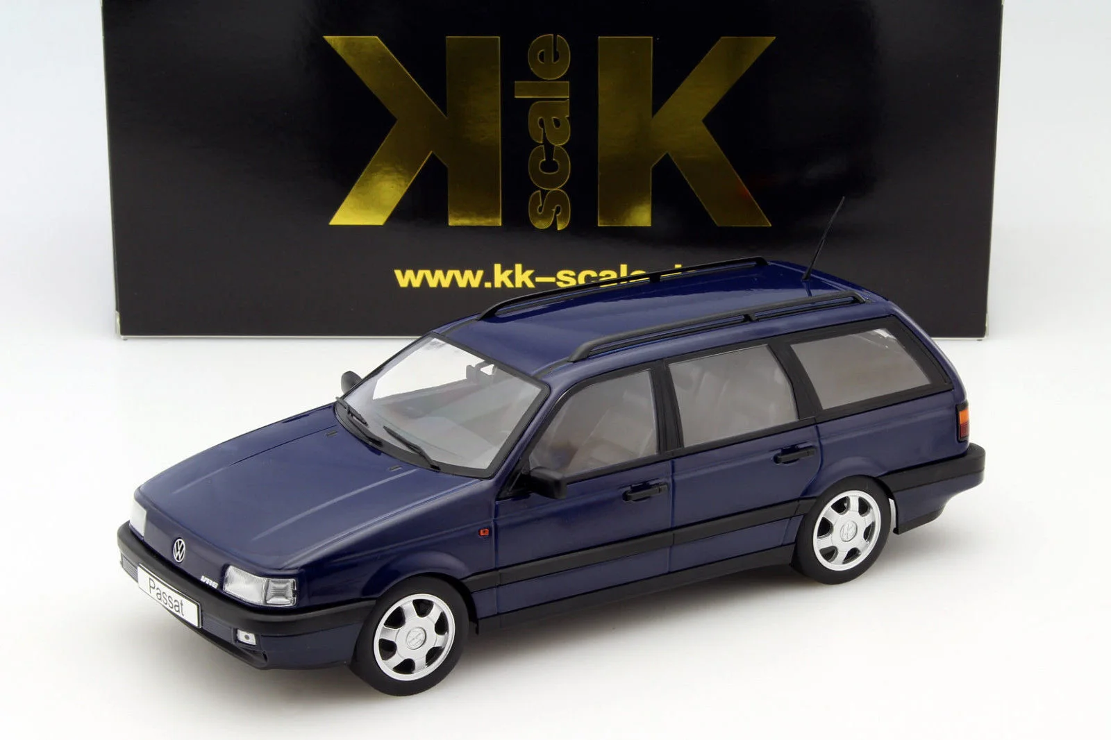

KK 1:18 VW passat B3 VR6 1988 Wagon Nostalgic Limited Edition Metal Static Car Model Toy Gift